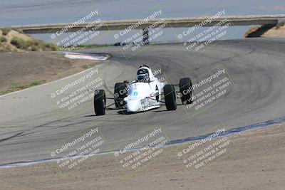 media/Jun-05-2022-CalClub SCCA (Sun) [[19e9bfb4bf]]/Group 3/Race/